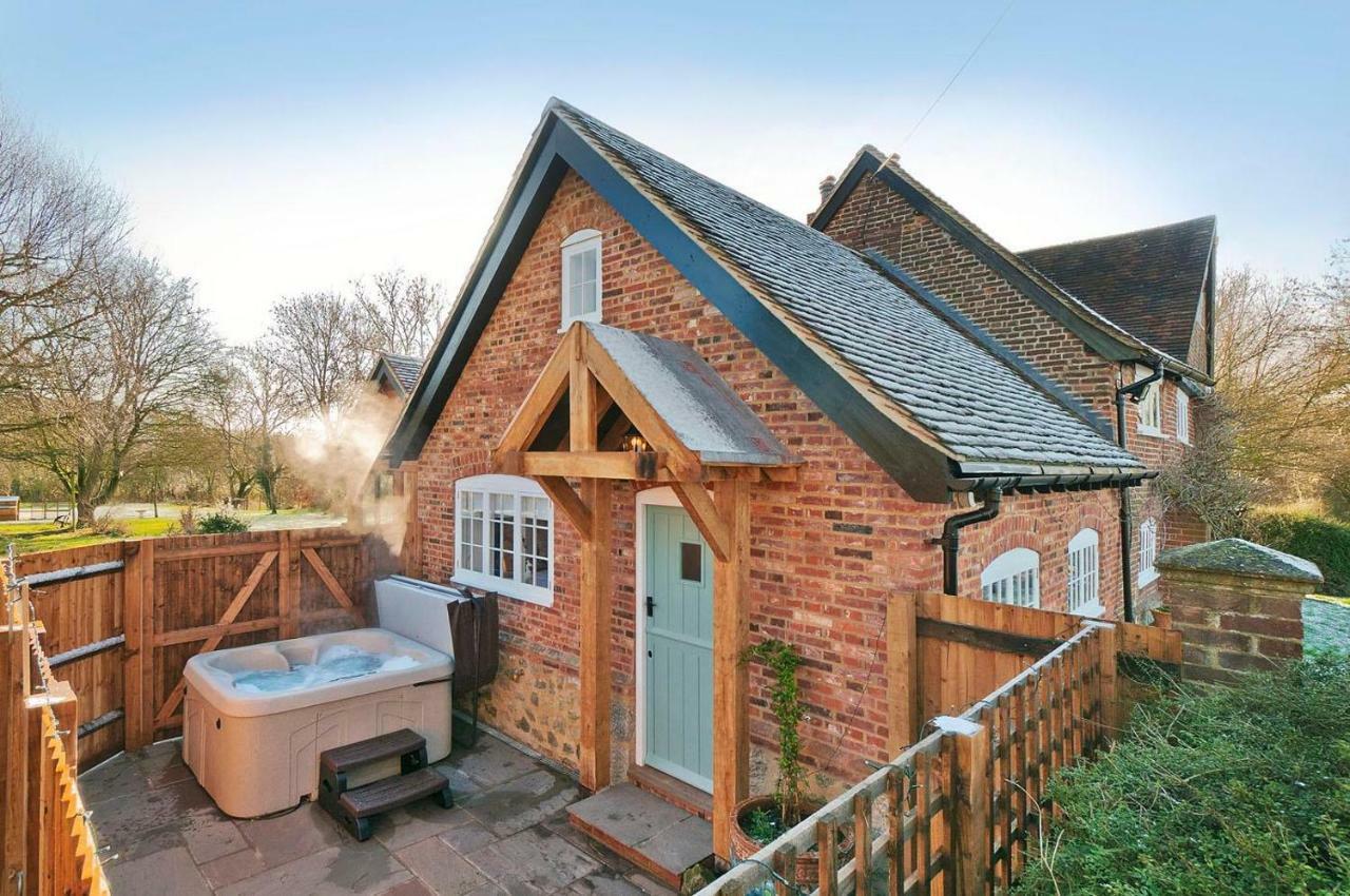 The Annexe With Hot Tub Villa Maidstone Eksteriør bilde